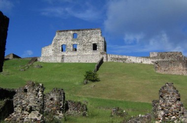 Château Dubuc und Caravelle