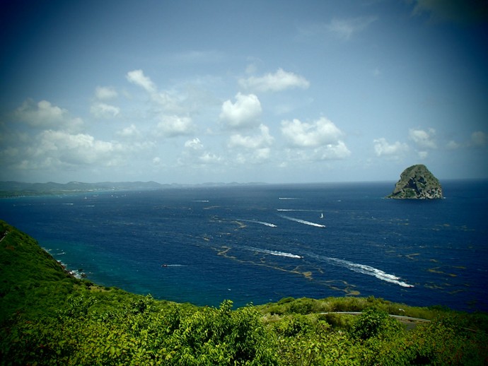 Martinique : pointe du Diamant : Morne Larcher et rocher du